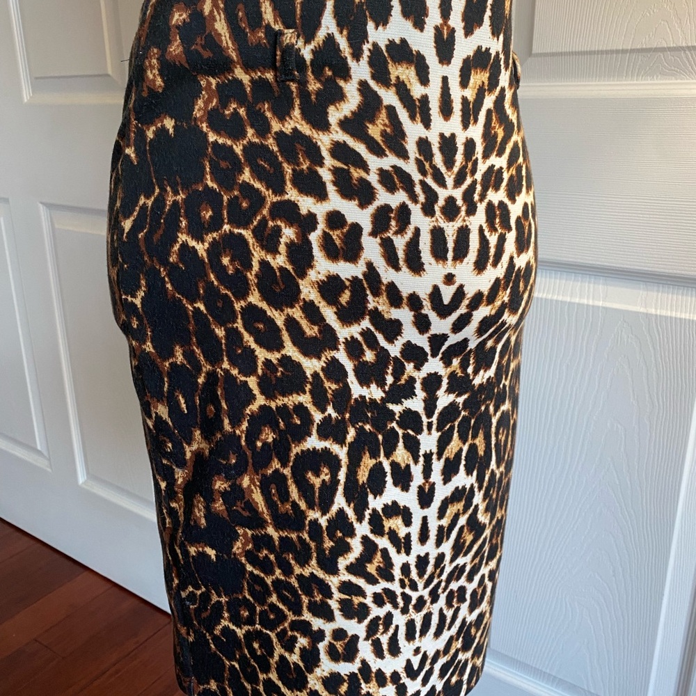 Forever 21 Leopard Print Knee-Length Pencil Skirt with belt loops